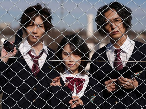 「アンコンシャス」