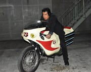 サイクロン号に乗った藤岡弘、。