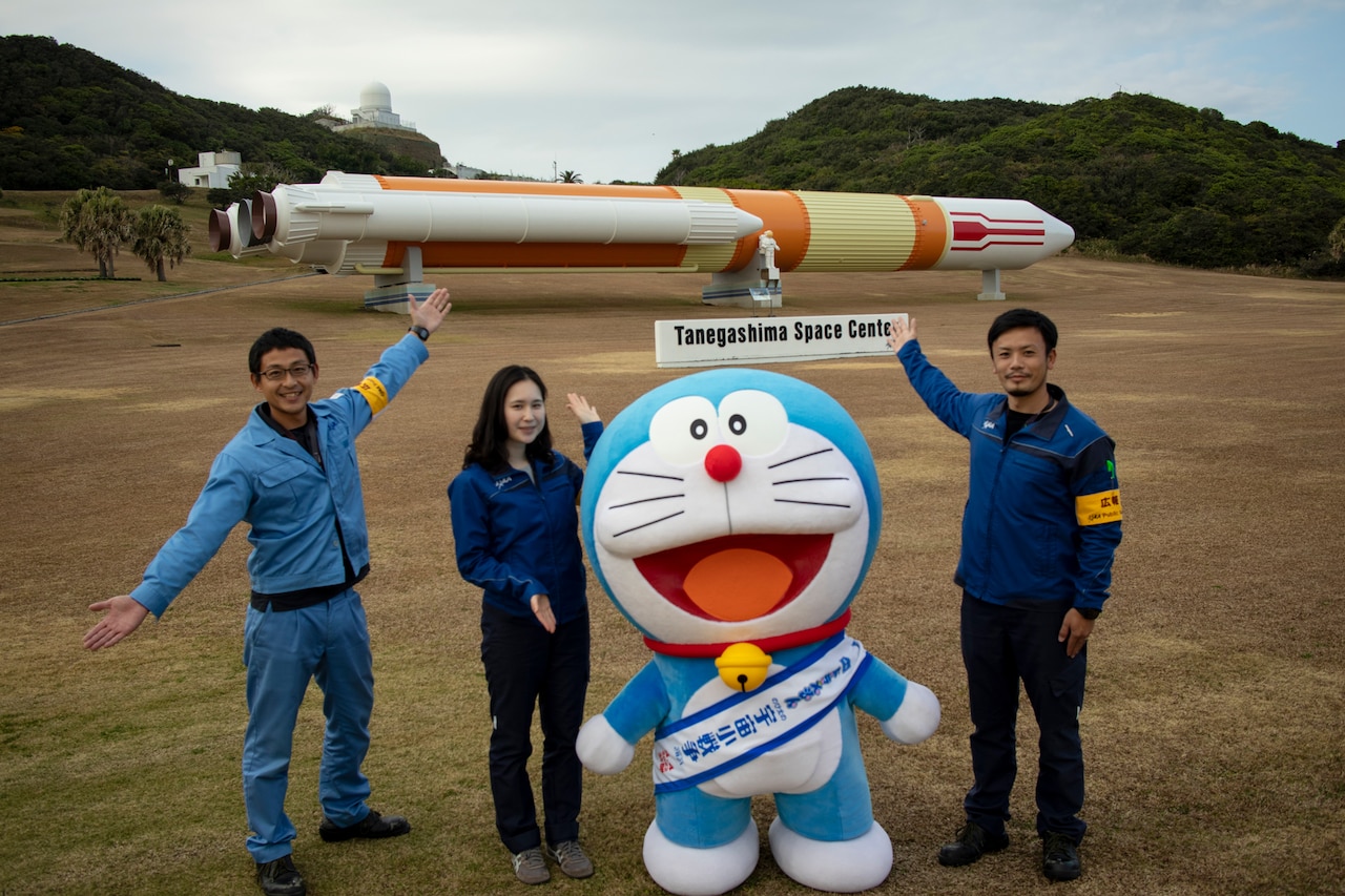 ドラえもん、種子島宇宙センターを大冒険！日本最大のロケット発射場にわくわく