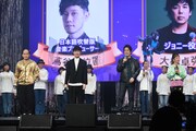 左から斎藤司、蔦谷好位置、大橋卓弥、akane。