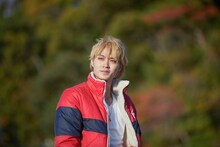 「ヤクザと家族 The Family」より磯村勇斗。 (c)2021「ヤクザと家族 The Family」製作委員会