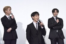 迷ったらかっこいいほうを選ぶという鶴房汐恩（後列右）。