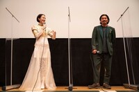 左から石橋静河、森田剛。