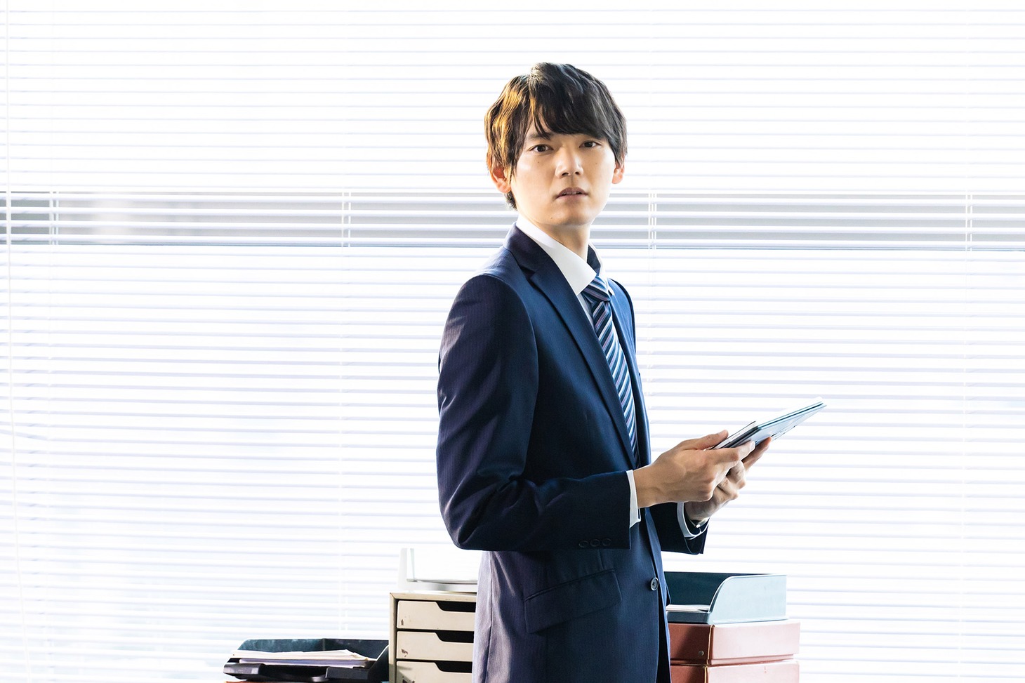古川雄輝演じる四堂厘太郎。