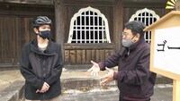 「どうする松本潤？徳川家康の大冒険」より、左から松本潤、本郷和人。