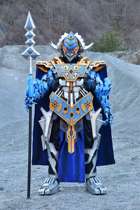 岡本信彦が声を当てるポットデウス。