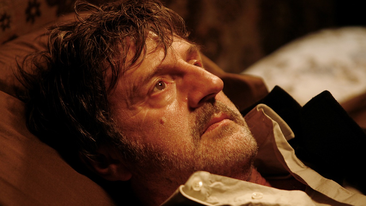 「やがて復讐という名の雨」(c)2008 GAUMONT / LGM FILMS / TF1 FILMS PRODUCTION (France) / MEDUSA (Italie)
