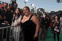 ダヴァイン・ジョイ・ランドルフ（中央）