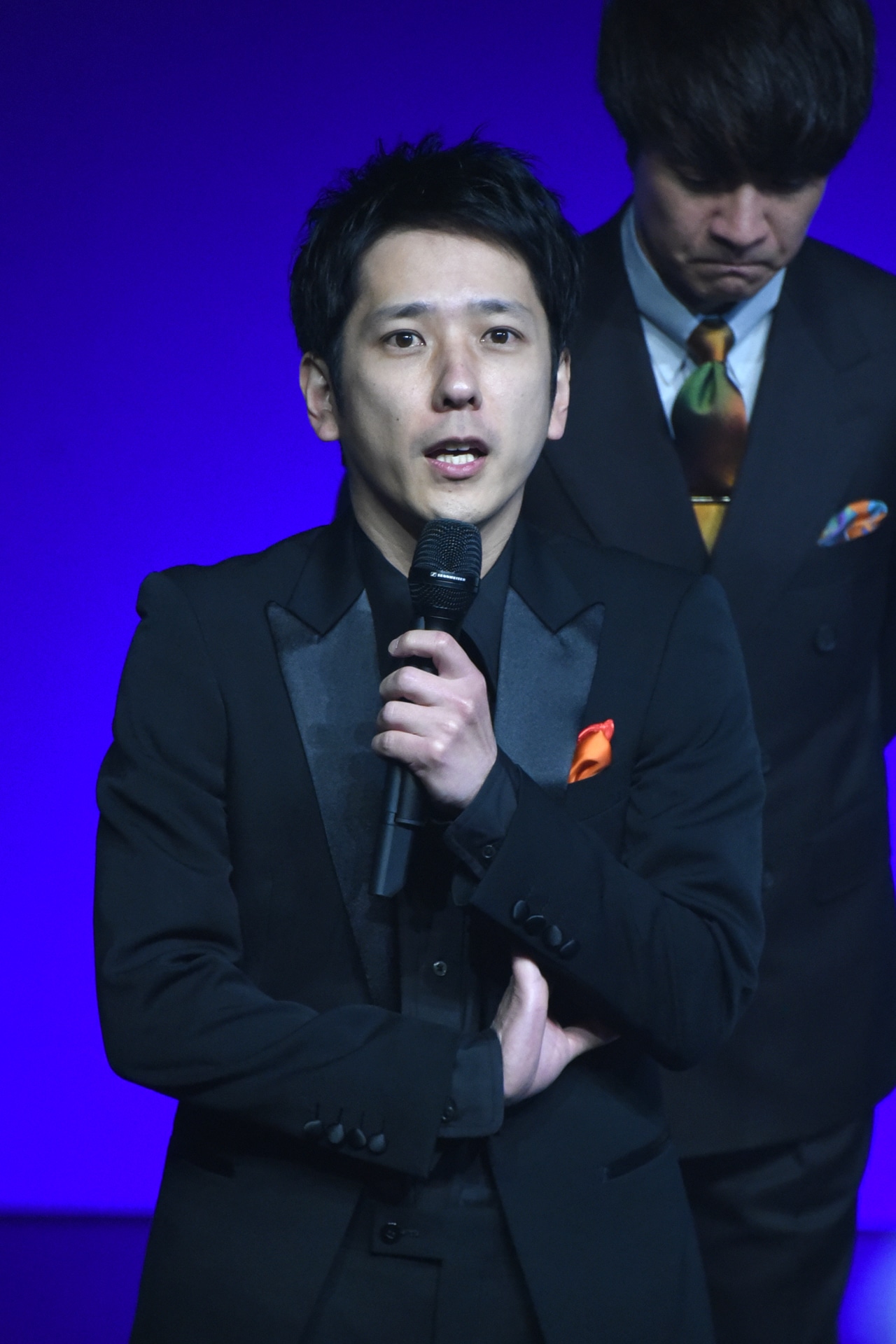 「“ノンストップファミリーエンターテインメント”の意味はわからない」と元気よく語った二宮和也。