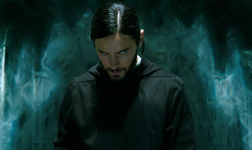 ジャレッド・レトがNYの地下鉄を高速飛行！「モービウス」本編映像