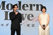 左から池松壮亮、水川あさみ。