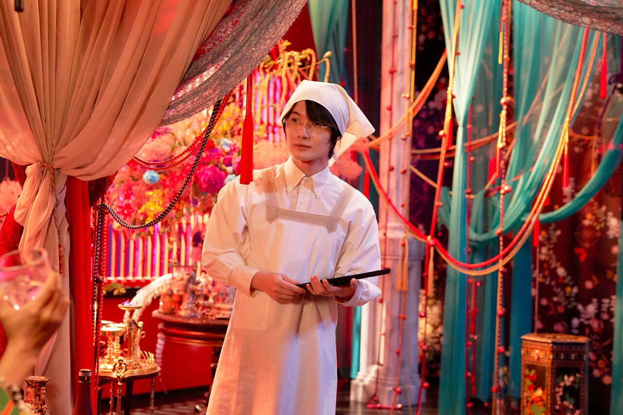 神木隆之介が割烹着で雑巾がけ、「xxxHOLiC」新カット到着