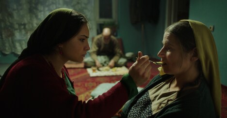 「明日になれば～アフガニスタン、女たちの決断～」