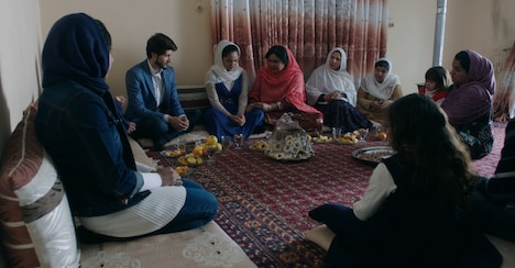 「明日になれば～アフガニスタン、女たちの決断～」