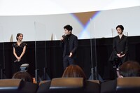 「女子高生に殺されたい」公開記念舞台挨拶の様子。