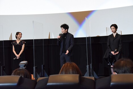 「女子高生に殺されたい」公開記念舞台挨拶の様子。