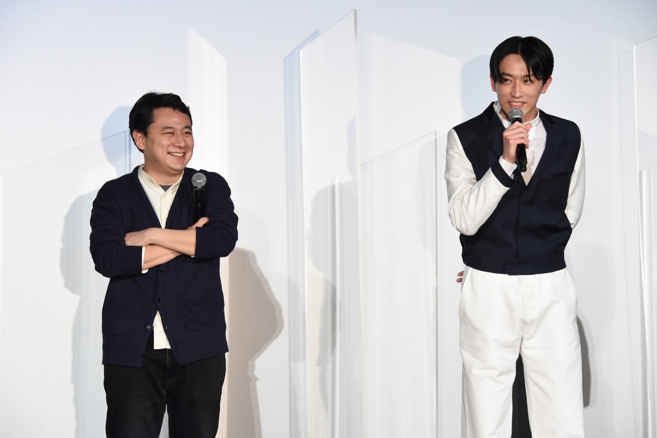 左から中川龍太郎、杉野遥亮。