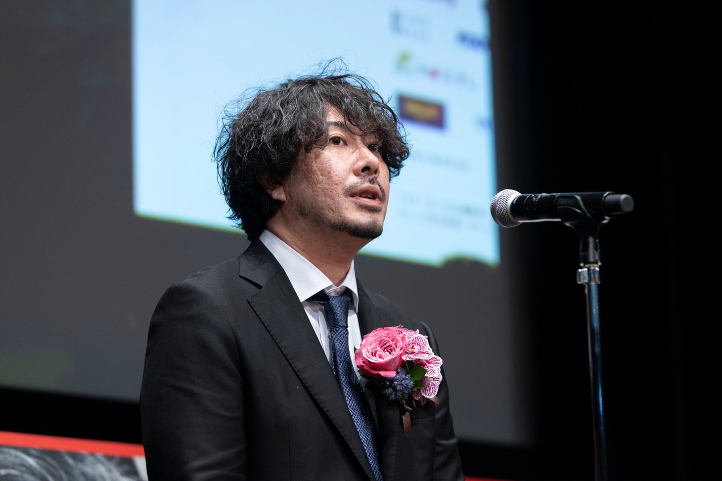 藤元明緒