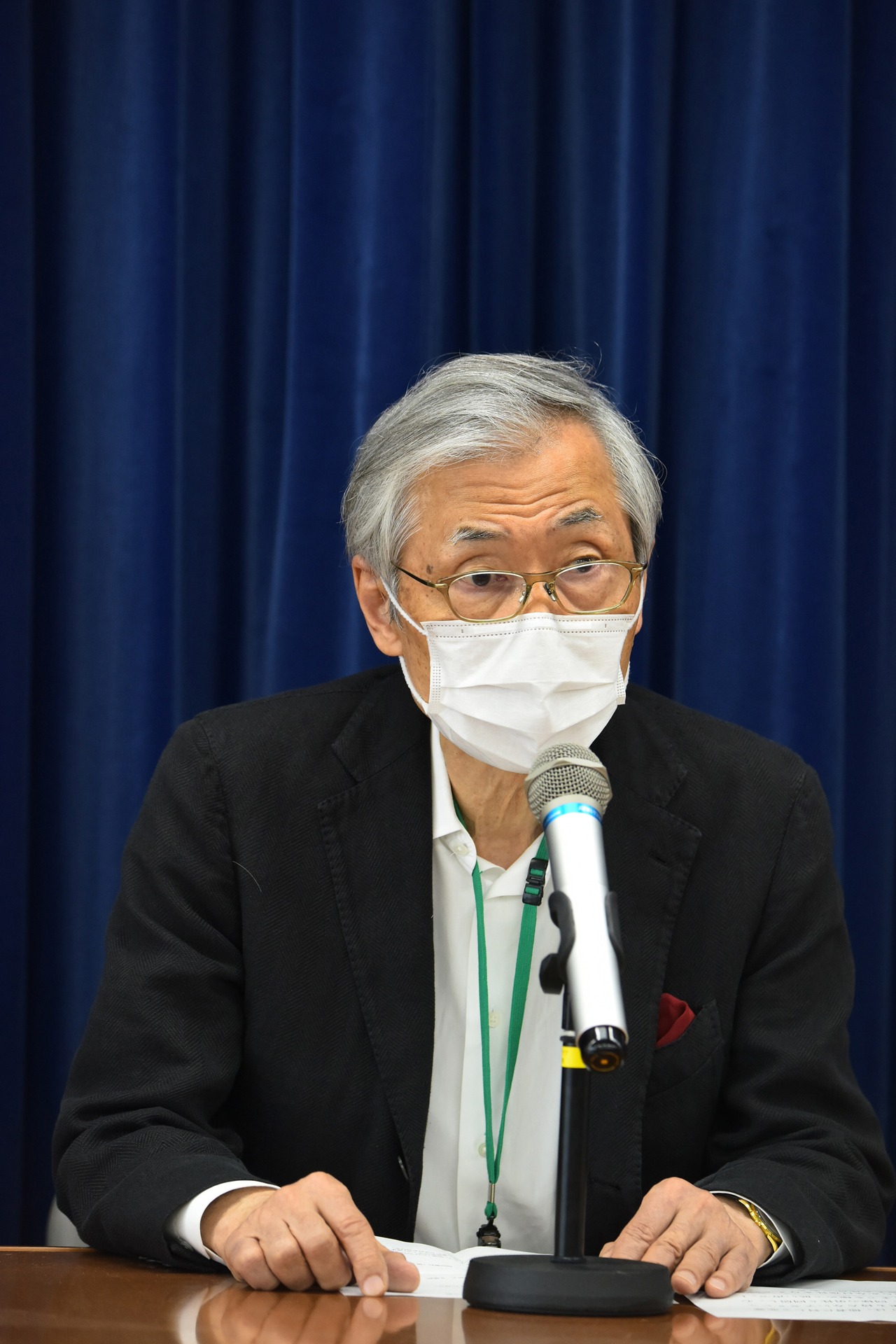 池端俊策