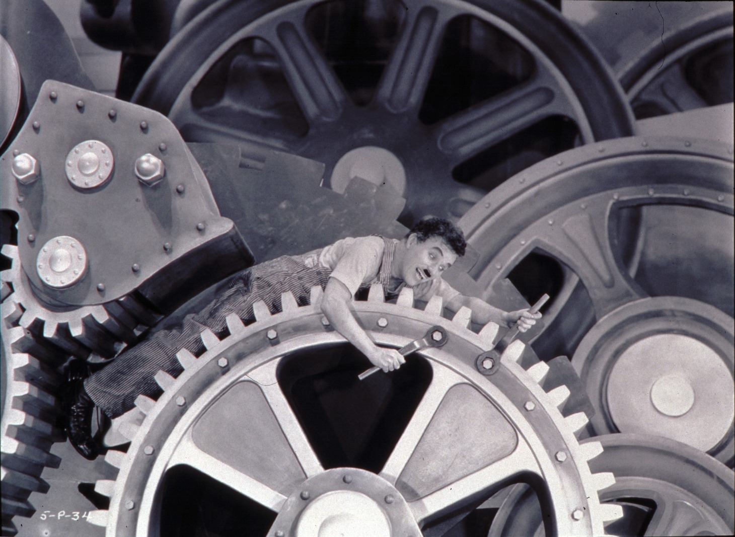 「モダン・タイムス」 (c)1963 Roy Export S.A.S. All Rights Reserved. 写真：(c)Roy Export S.A.S.