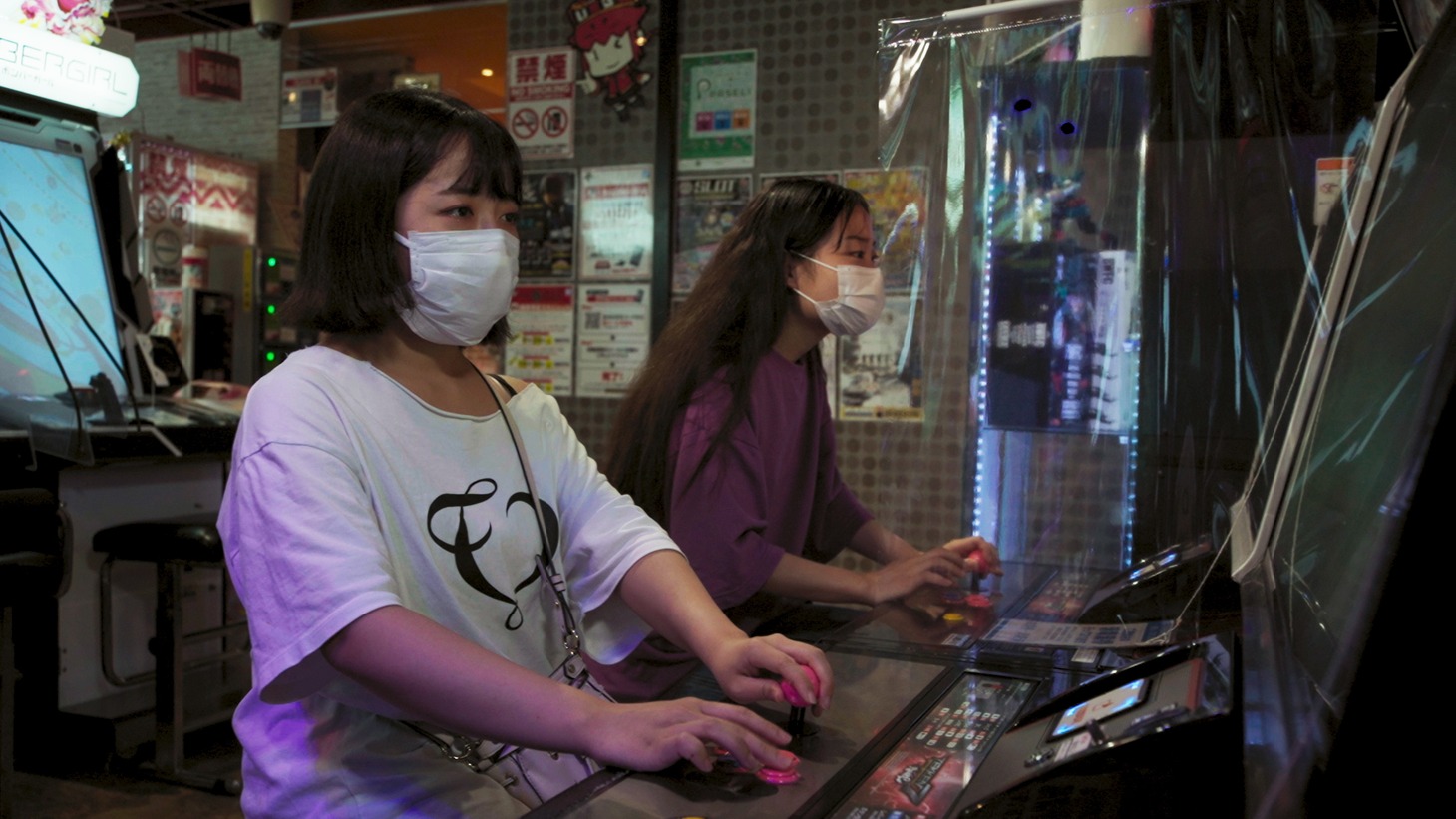 「ここ以外のどこかへ」