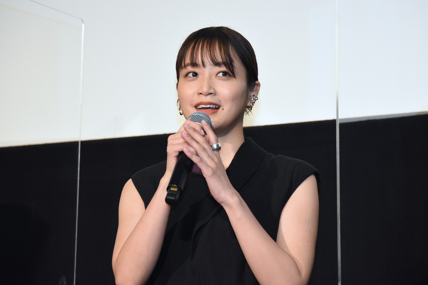 深川麻衣