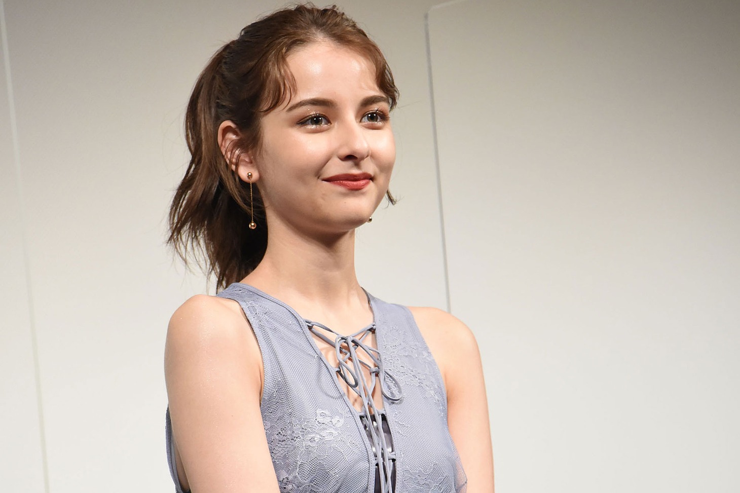 嵐莉菜
