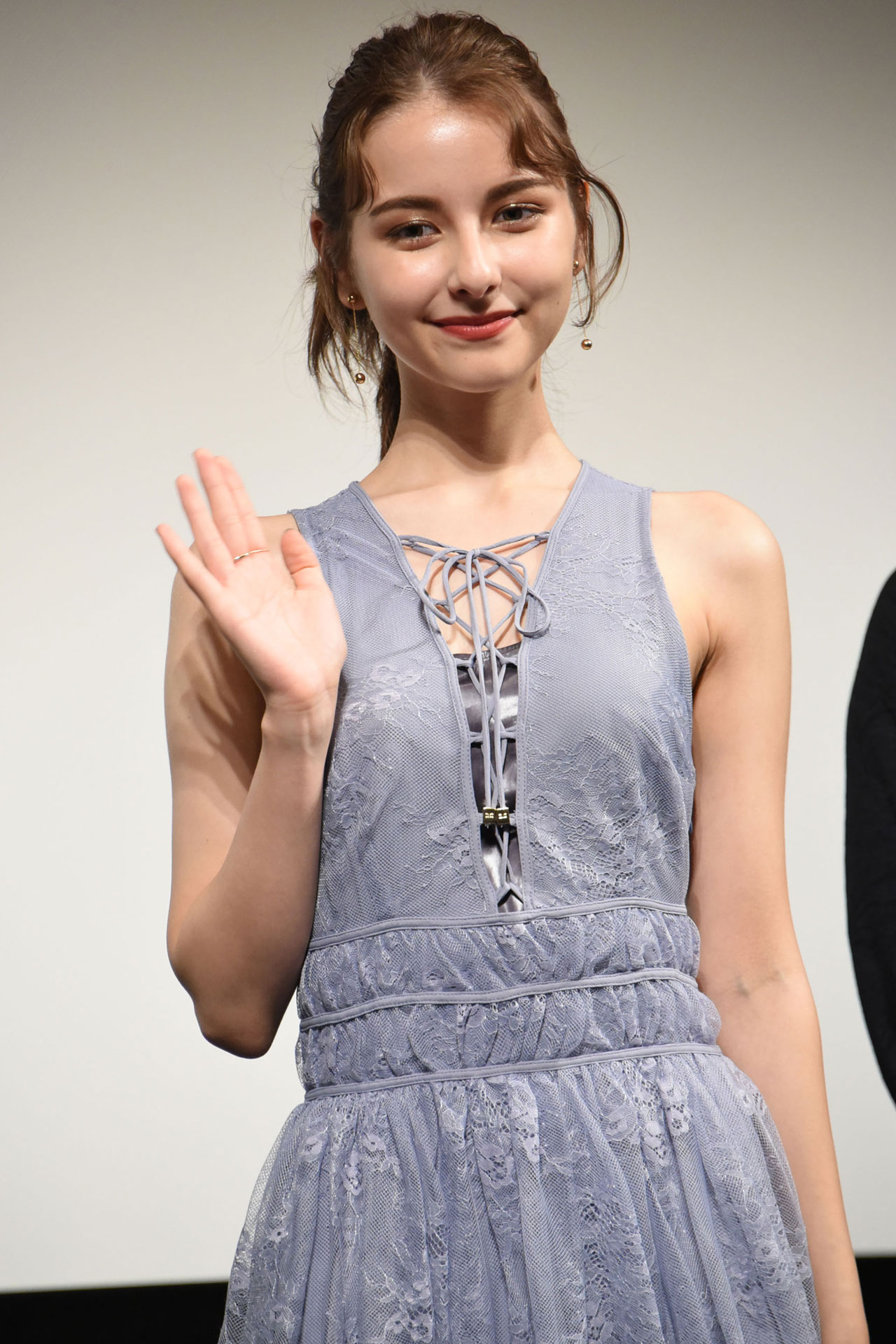 嵐莉菜
