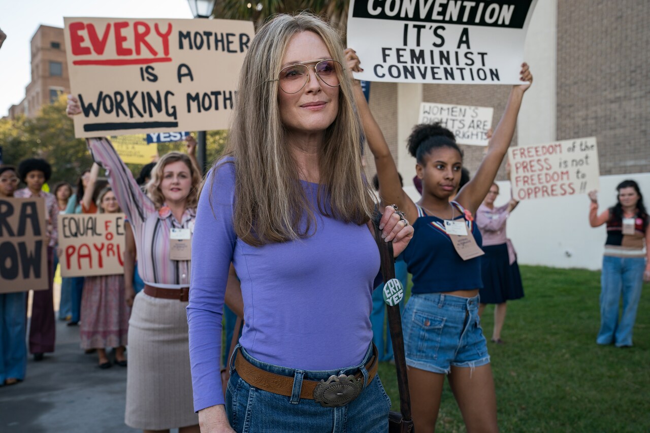 ジュリアン・ムーア×アリシア・ヴィキャンデルW主演作が5月公開