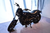 「アベンジャーズ展」より、キャプテン・アメリカ エリアの様子。