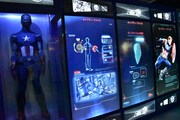 「アベンジャーズ展」より、キャプテン・アメリカ エリアの様子。