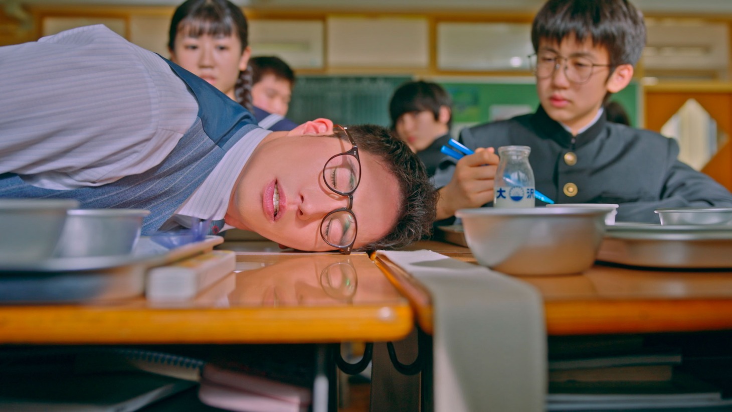 「劇場版 おいしい給食 卒業」新場面写真