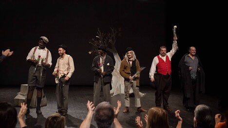 「アプローズ、アプローズ！囚人たちの大舞台」