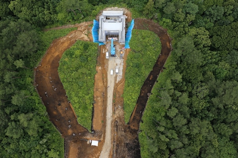 「掘る女 縄文人の落とし物」