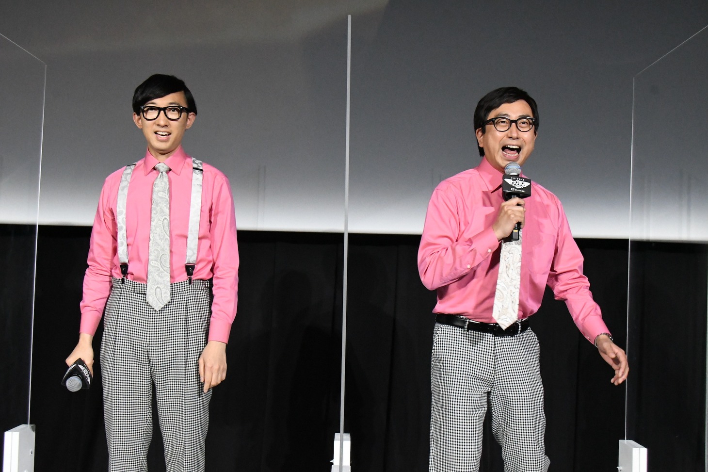 左からこがけん、おいでやす小田。