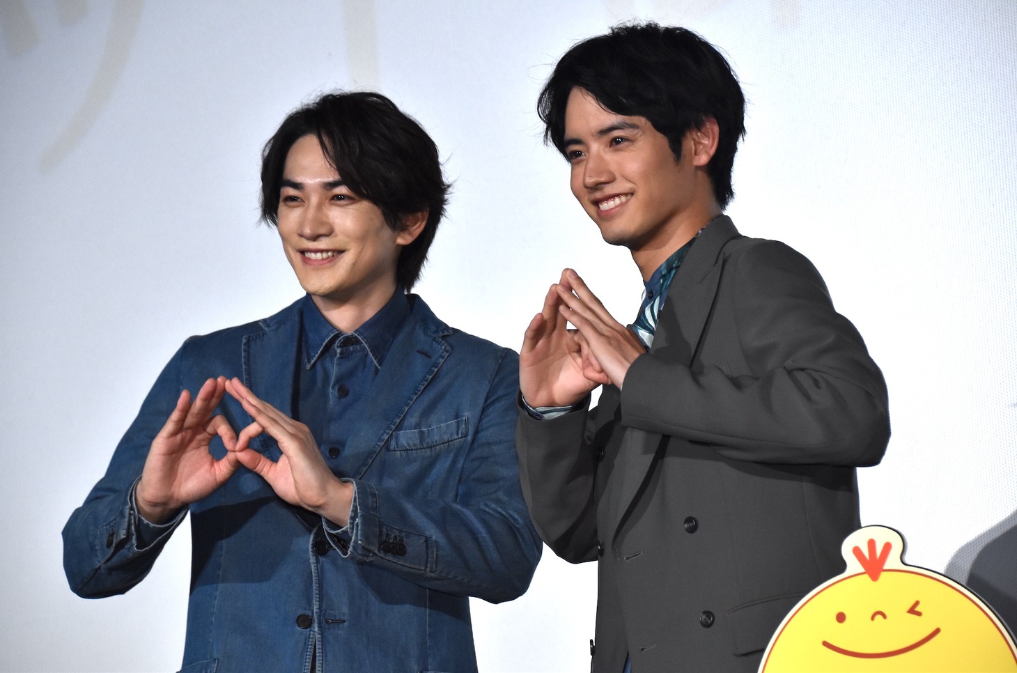 「チェリまほ THE MOVIE ～30歳まで童貞だと魔法使いになれるらしい～」大ヒット御礼舞台挨拶の様子。