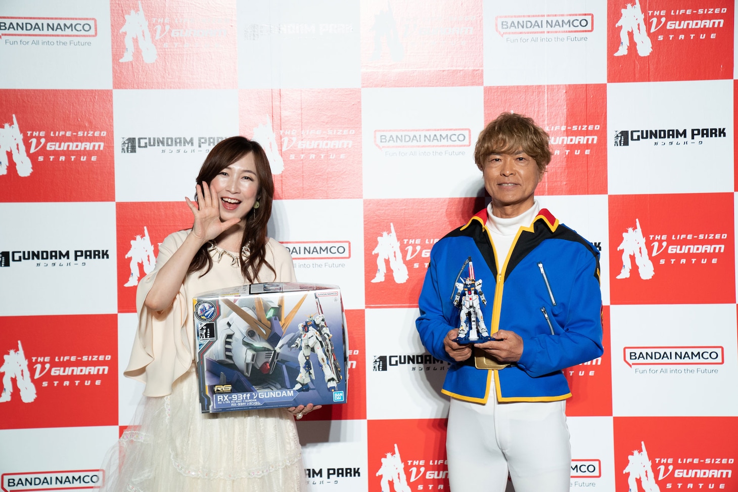 左から森口博子、古谷徹。