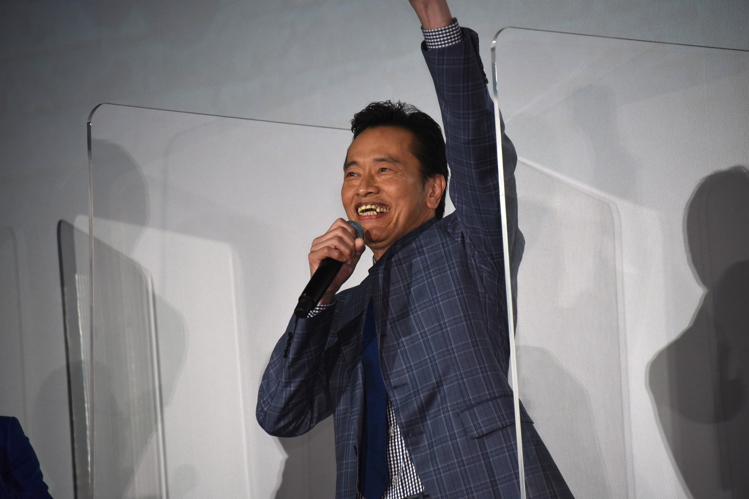 遠藤憲一