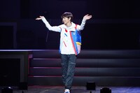 駒木根葵汰扮する五色田介人。