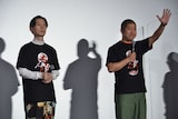左から岩井勇気、澤部佑。
