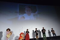 舞台挨拶で披露された、川栄李奈の幼少期の写真。