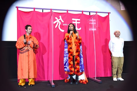 左から森山未來、アヴちゃん、湯浅政明。