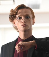 「オーズ10th 仮面ライダーバース バースX誕生秘話」新場面写真