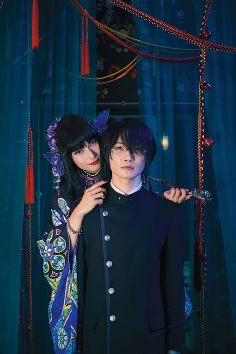 「映画 ホリック xxxHOLiC 写真集」より。