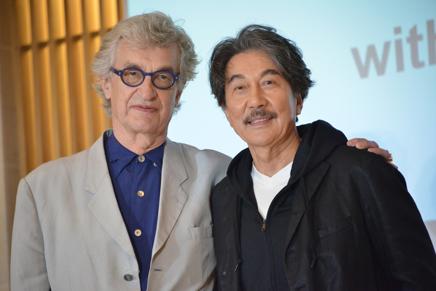 「THE TOKYO TOILET Art Project with Wim Wenders」の記者会見に参加したヴィム・ヴェンダース（左）、役所広司（右）。