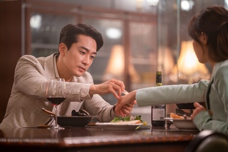 「夕食、一緒に食べませんか？」