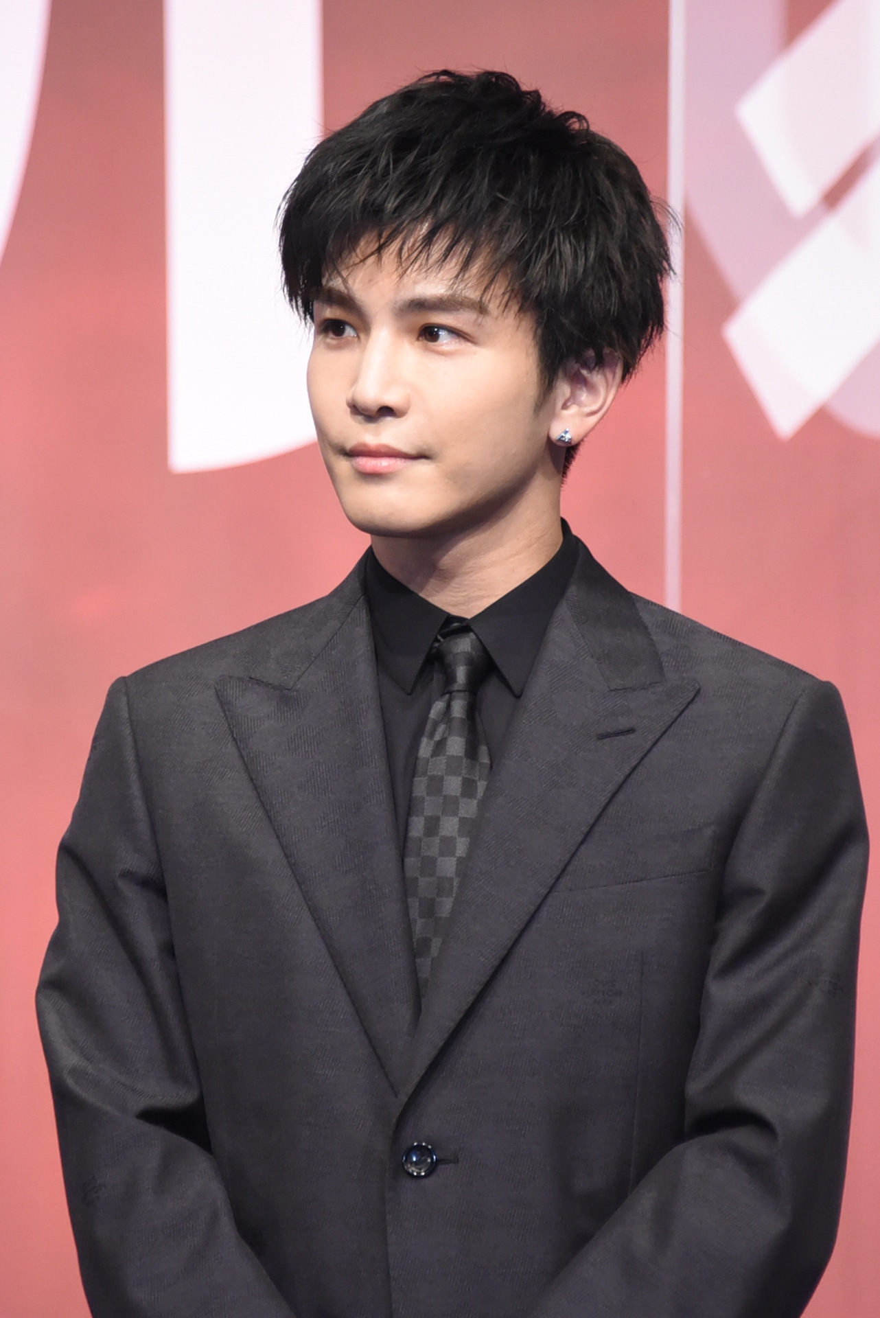 岩田剛典