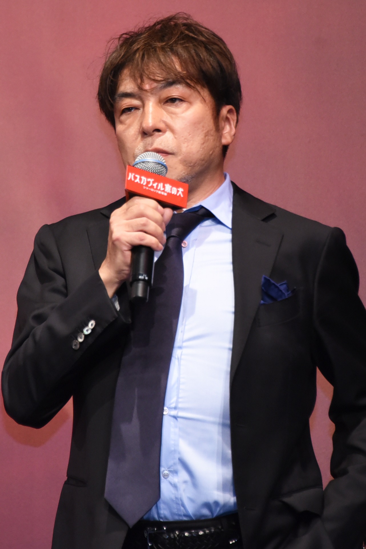 西谷弘