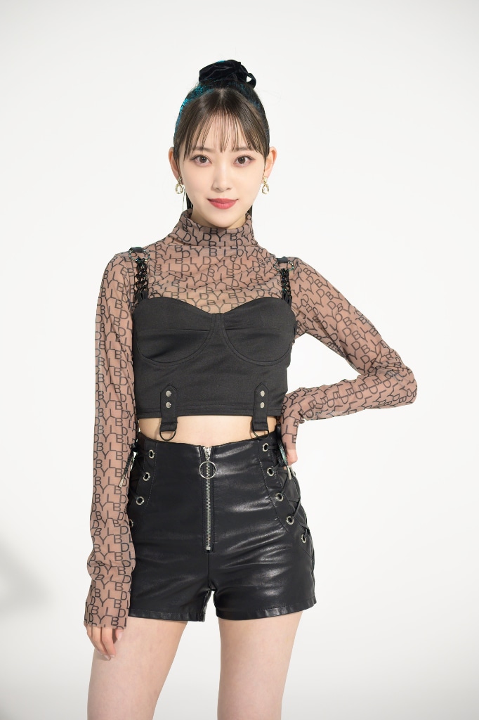 堀未央奈演じる三木葵。