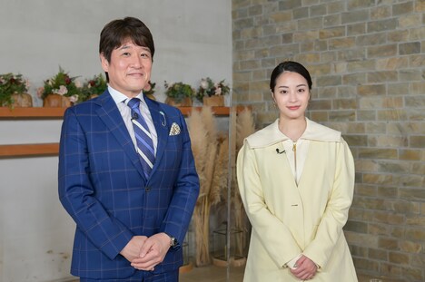 左から林修、広瀬すず。